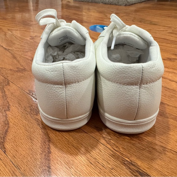 Easy Spirit White Leather New Women’s Walking Light Intensity Shoes Sneakers 7.5 - Picture 2 of 8
